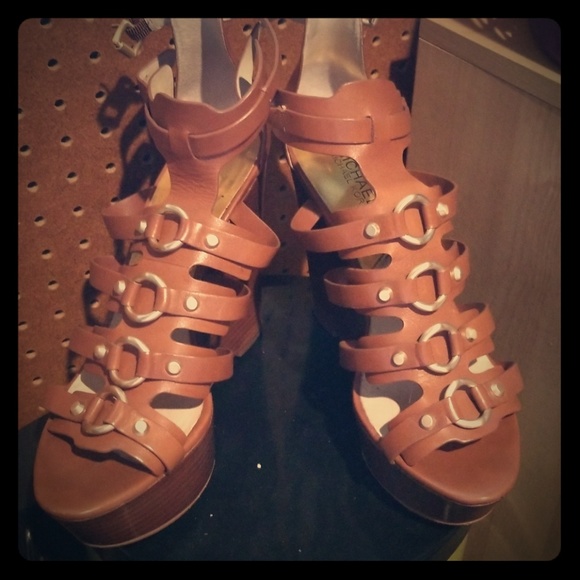 Michael Kors shoes - Picture 1 of 4